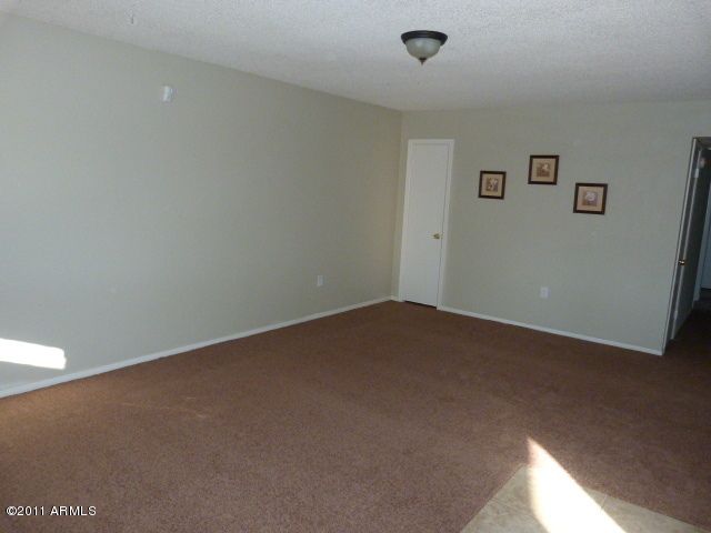 352 E Kenwood Cir, Mesa, AZ 85201