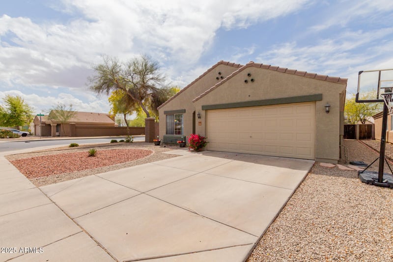 3520 160th Ln, Goodyear, AZ 85338