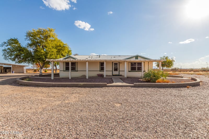 35203 Indian School Rd, Tonopah, AZ 85354