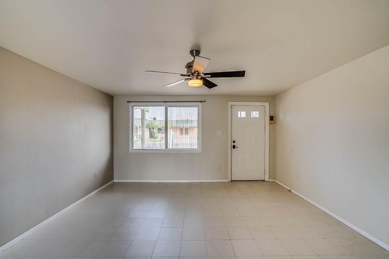 3521 E Voltaire Dr, Phoenix, AZ 85032