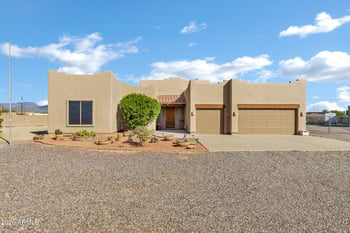 35219 10th St, Phoenix, AZ 85086