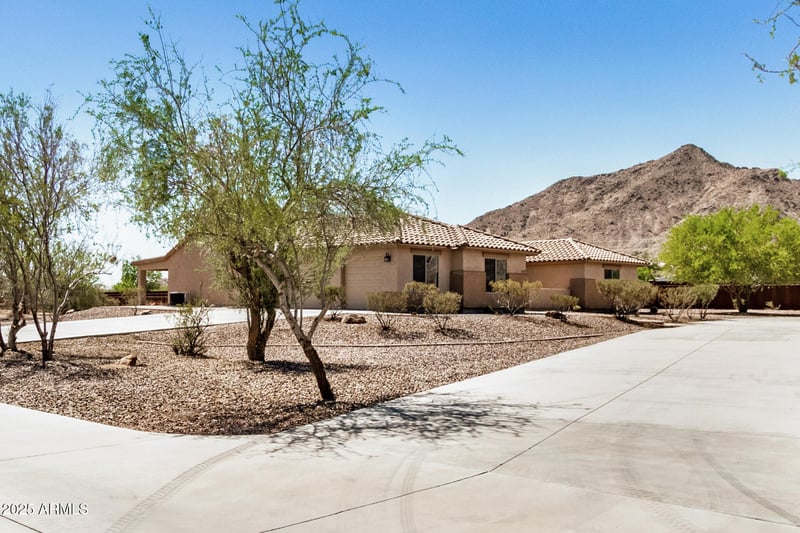 35219 Ellsworth Ave, San Tan Valley, AZ 85144