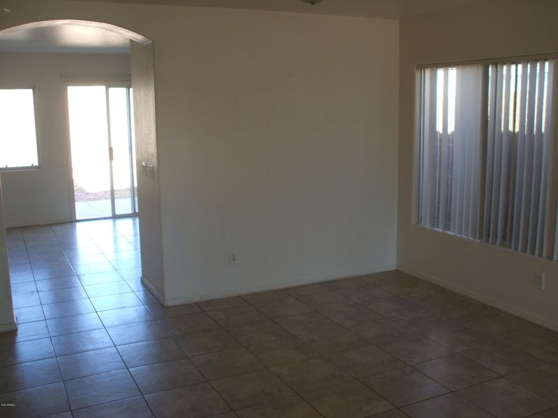 3522 W Sands Dr, Glendale, AZ 85310