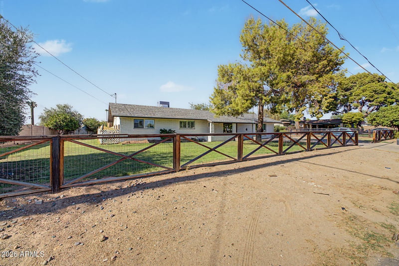 3522 W Westcott Dr, Glendale, AZ 85308