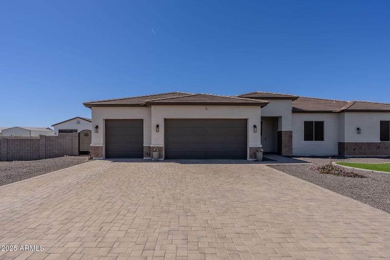 35222 N Fieldview Dr, San Tan Valley, AZ 85140