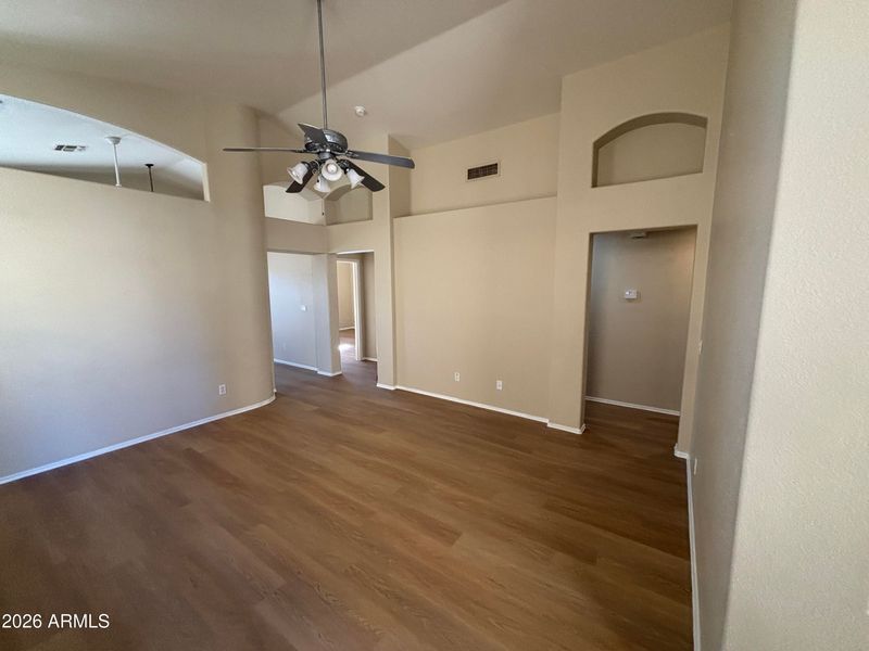 3523 W Whispering Wind Dr, Glendale, AZ 85310