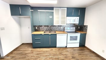 3524 Winchcomb Dr, Phoenix, AZ 85032