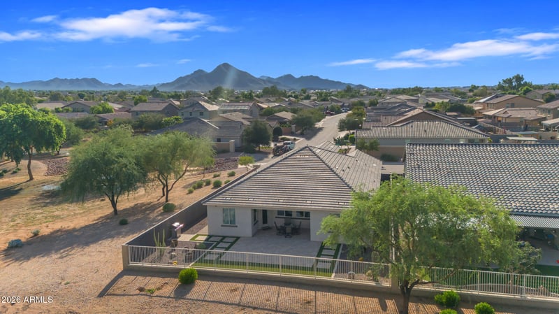 35259 N Donovan Dr, San Tan Valley, AZ 85144