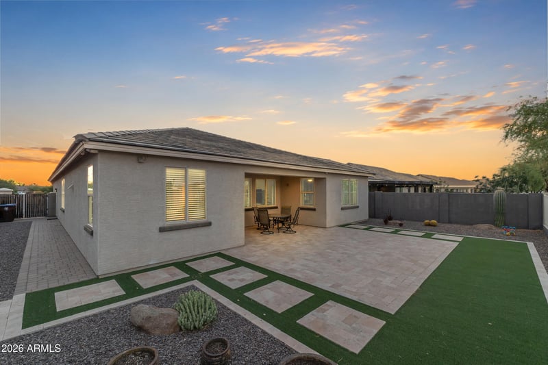 35259 N Donovan Dr, San Tan Valley, AZ 85144