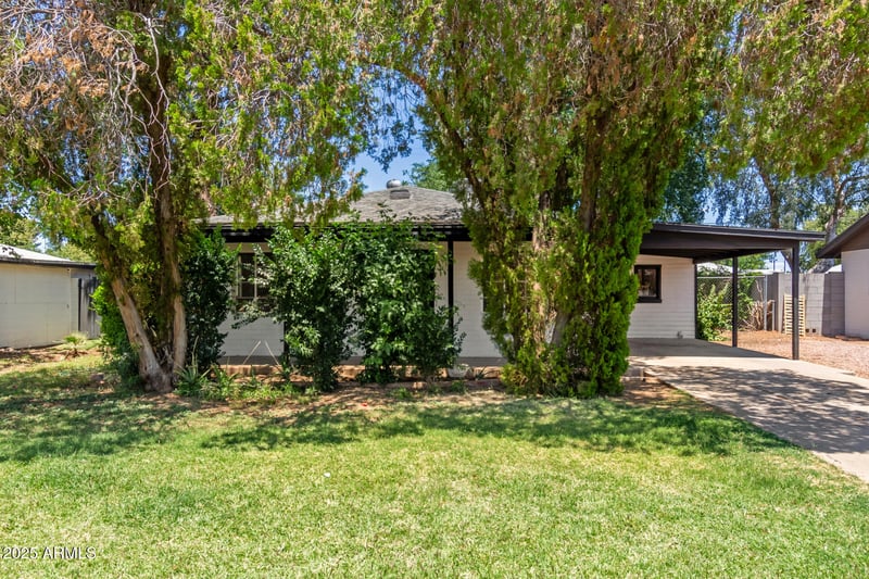 3526 E Cheery Lynn Rd, Phoenix, AZ 85018