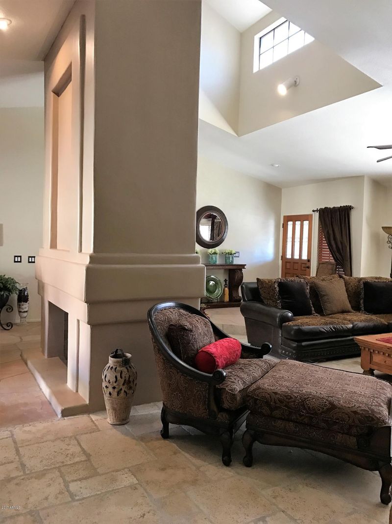 3526 E Liberty Ln, Phoenix, AZ 85048