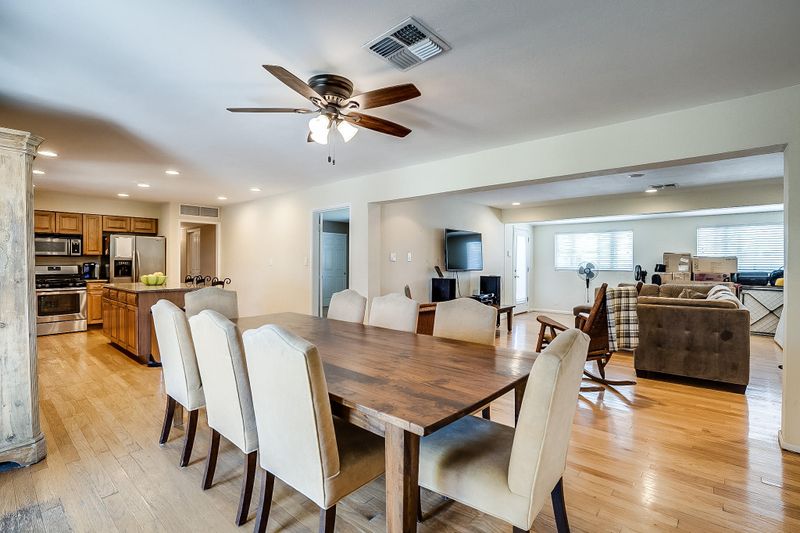 3526 N 63rd Pl, Scottsdale, AZ 85251