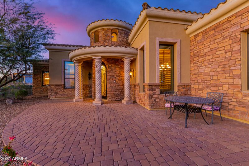 3526 N Shadow Trl, Mesa, AZ 85207