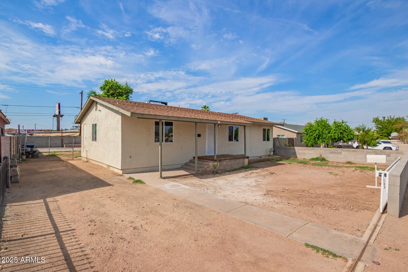 3527 Almeria Rd, Phoenix, AZ 85009