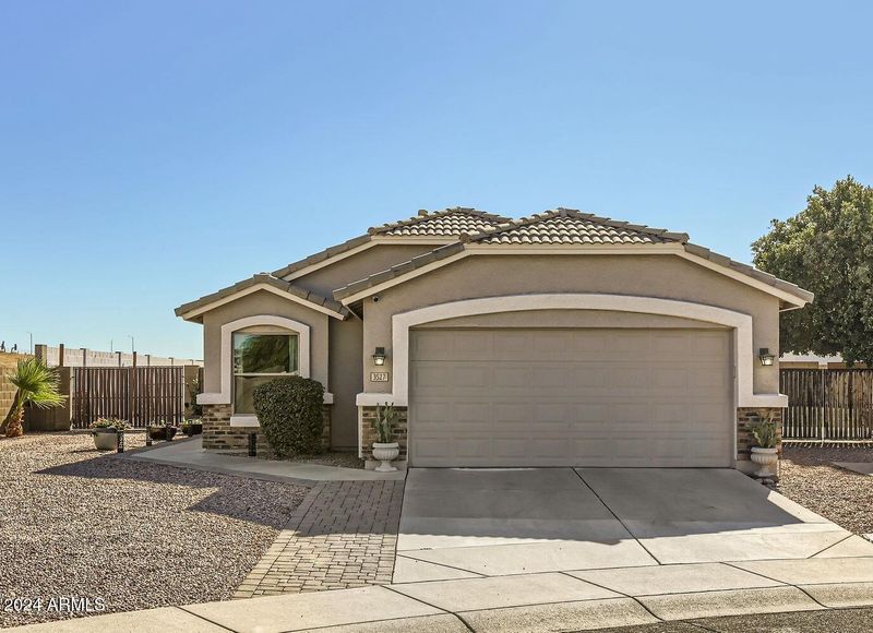 3527 E Marco Polo Rd, Phoenix, AZ 85050