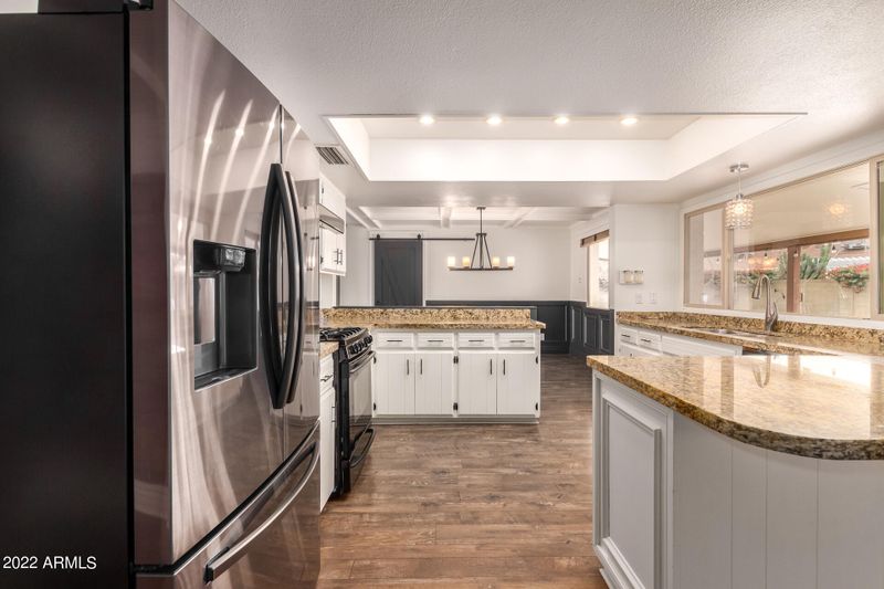 3527 E Sahuaro Dr, Phoenix, AZ 85028