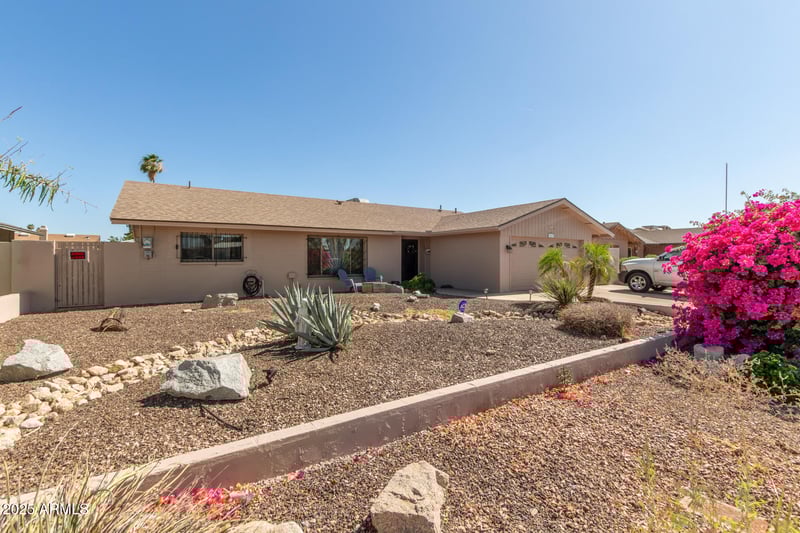 3529 Saint Moritz Ln, Phoenix, AZ 85053