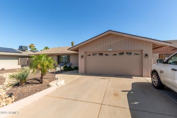 3529 Saint Moritz Ln, Phoenix, AZ 85053