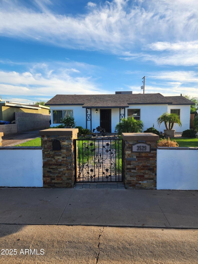 3529 Taylor St, Phoenix, AZ 85008