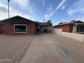 3529 W Stella Ln, Phoenix, AZ 85019