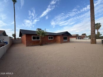 3529 W Stella Ln, Phoenix, AZ 85019