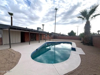 3529 W Stella Ln, Phoenix, AZ 85019