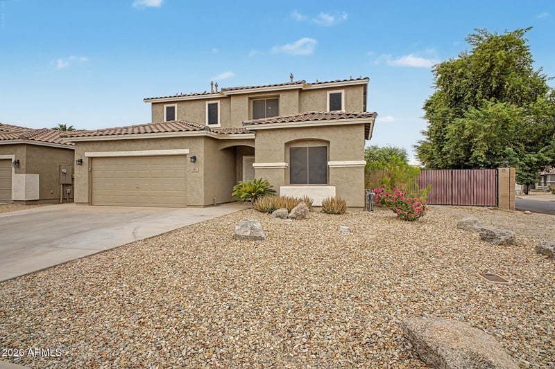 353 Chelsea Dr, San Tan Valley, AZ 85140