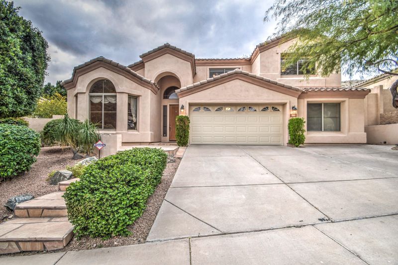 353 E Hiddenview Dr, Phoenix, AZ 85048