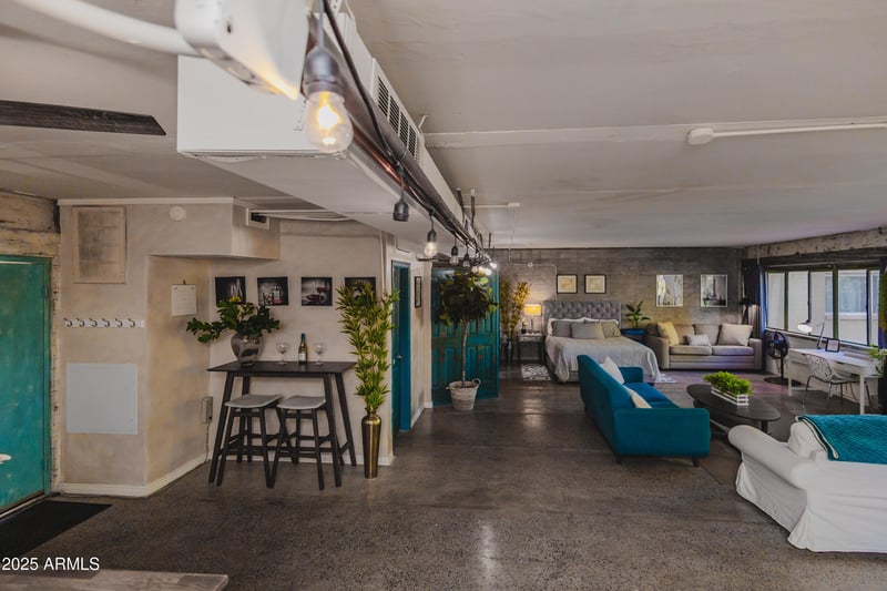 353 Thomas Rd #C307, Phoenix, AZ 85012