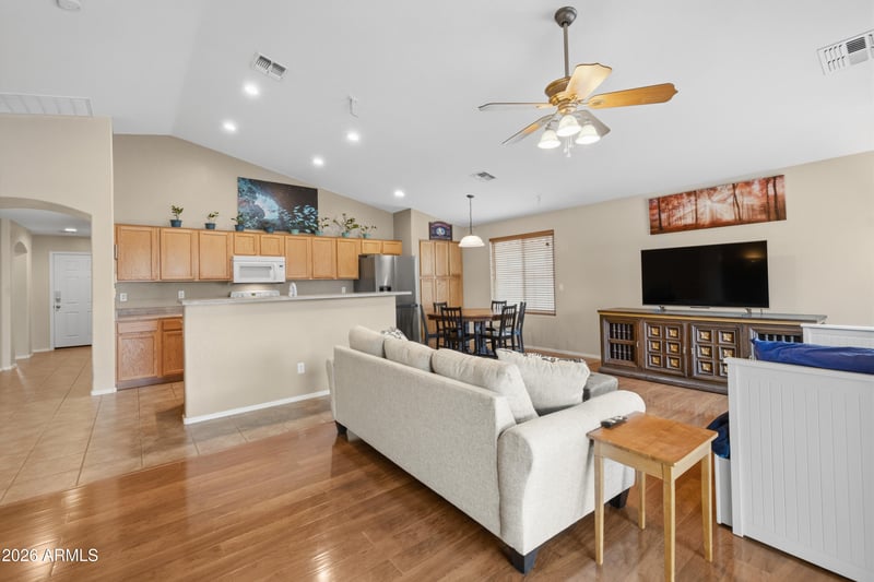 353 W Welsh Black Cir, San Tan Valley, AZ 85143
