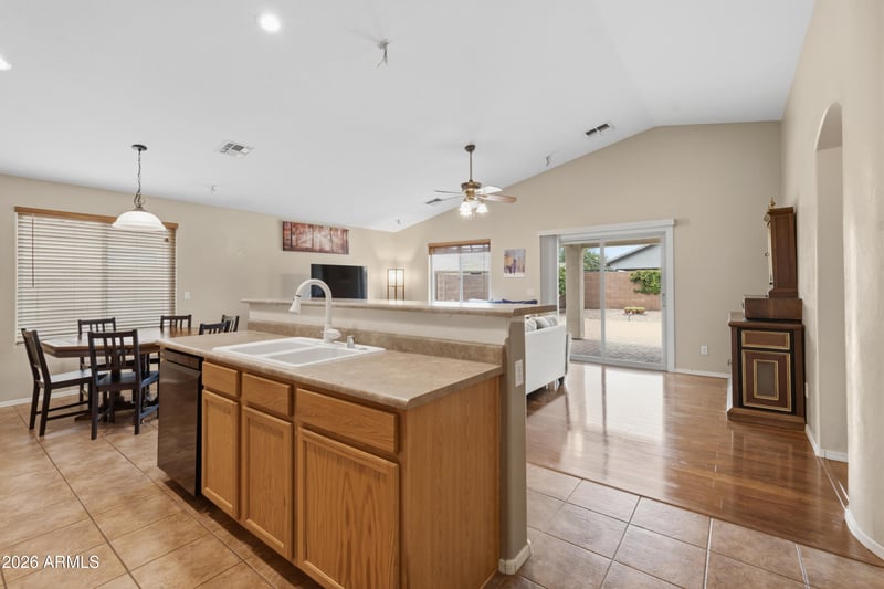 353 W Welsh Black Cir, San Tan Valley, AZ 85143