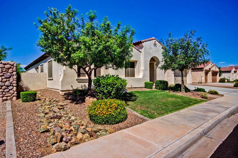 3530 E Coconino Dr, Chandler, AZ 85249