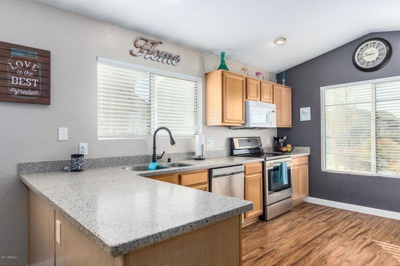3530 W Questa Dr, Glendale, AZ 85310