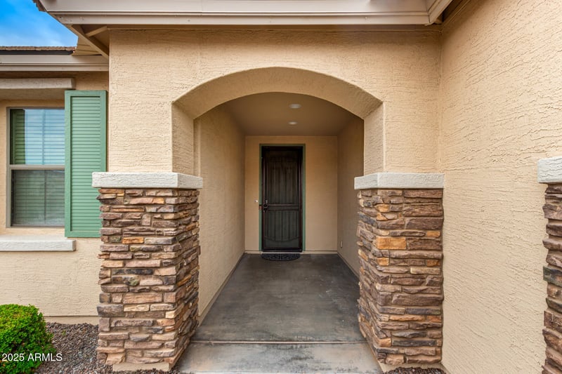 35304 Murray Grey Dr, San Tan Valley, AZ 85143