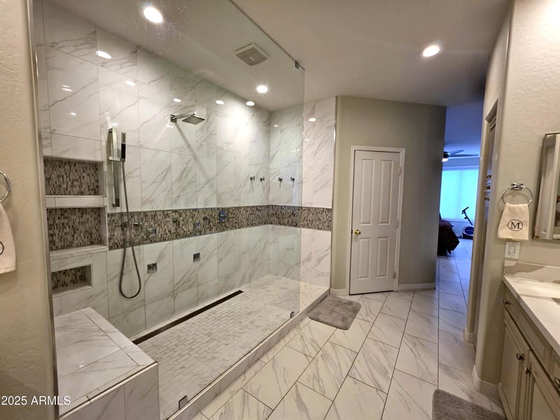 35317 31st Dr, Phoenix, AZ 85086