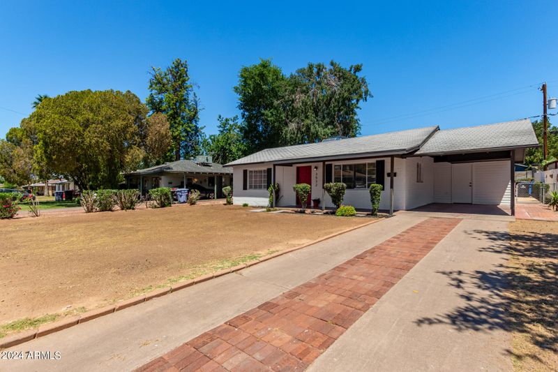 3532 E Cheery Lynn Rd, Phoenix, AZ 85018