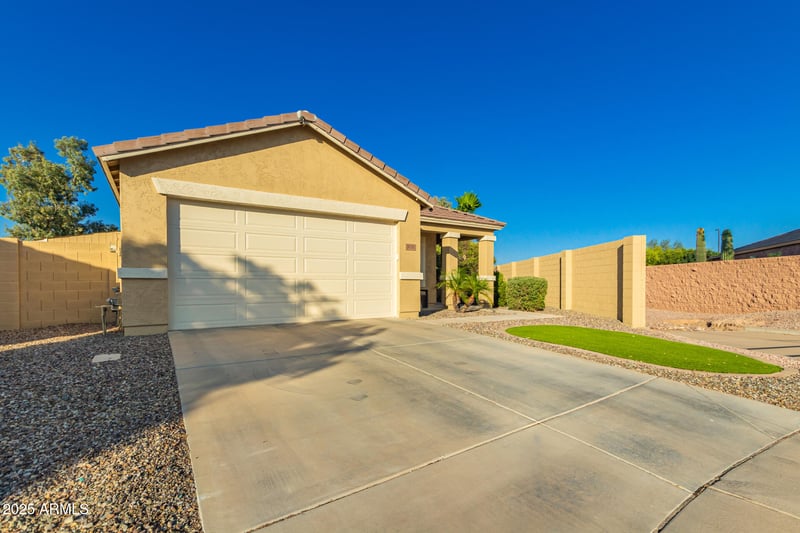 3532 Mesquite Ave, San Tan Valley, AZ 85144
