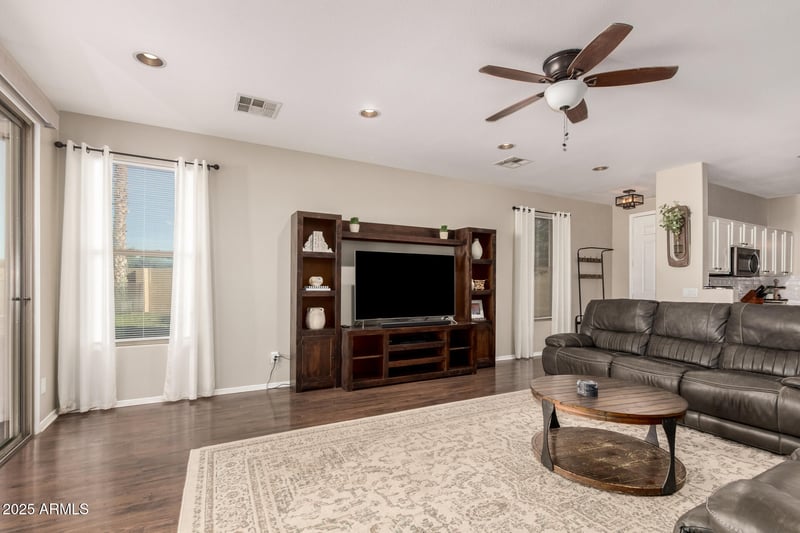 3532 Mesquite Ave, San Tan Valley, AZ 85144