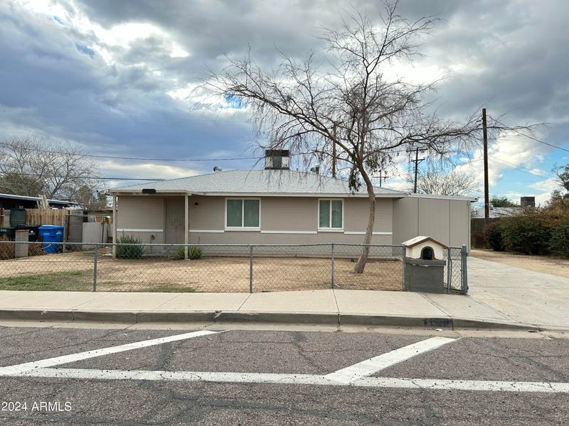3532 N 63rd Ave, Phoenix, AZ 85033