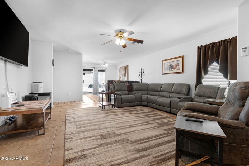 35323 Aubrac Cir, San Tan Valley, AZ 85143