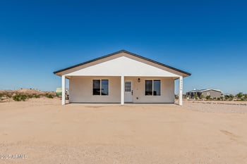 35326 Ardmore Rd, Tonopah, AZ 85354
