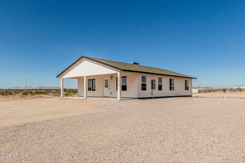 35326 Ardmore Rd, Tonopah, AZ 85354