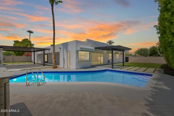 3533 Turquoise Ave, Phoenix, AZ 85028