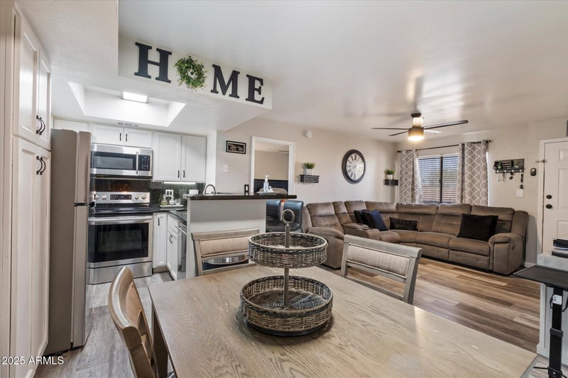 3535 Tierra Buena Ln #256, Phoenix, AZ 85053