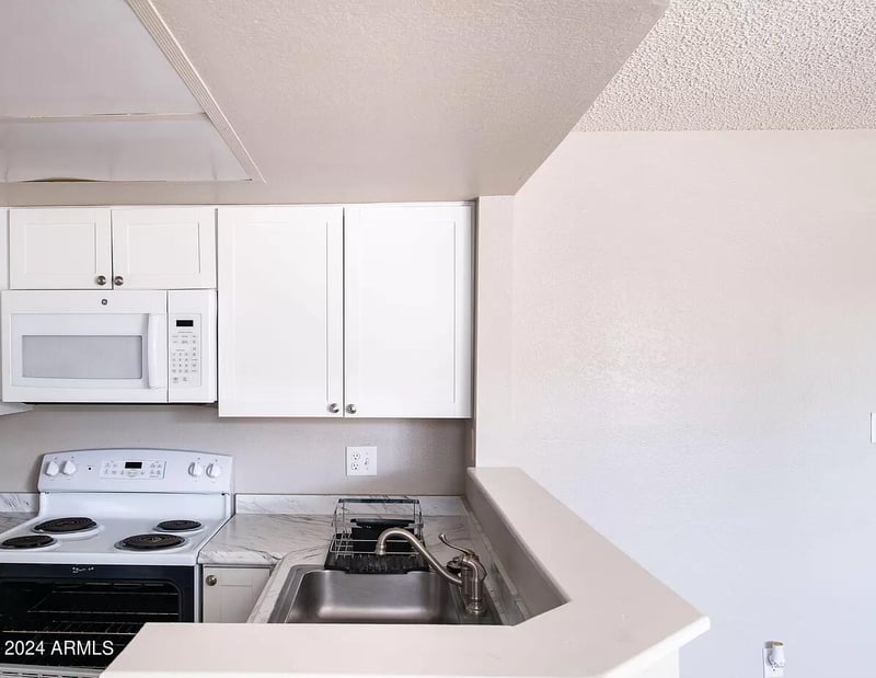 3535 W Tierra Buena Ln #167, Phoenix, AZ 85053