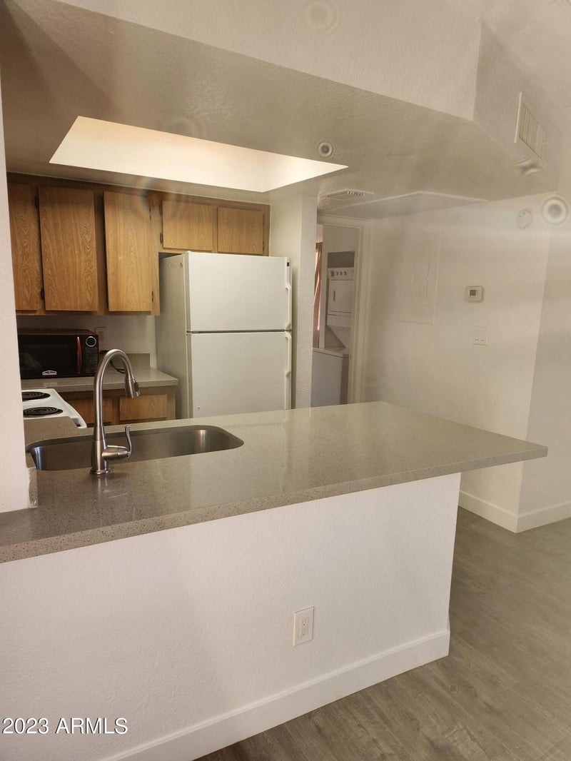 3535 W Tierra Buena Ln #277, Phoenix, AZ 85053