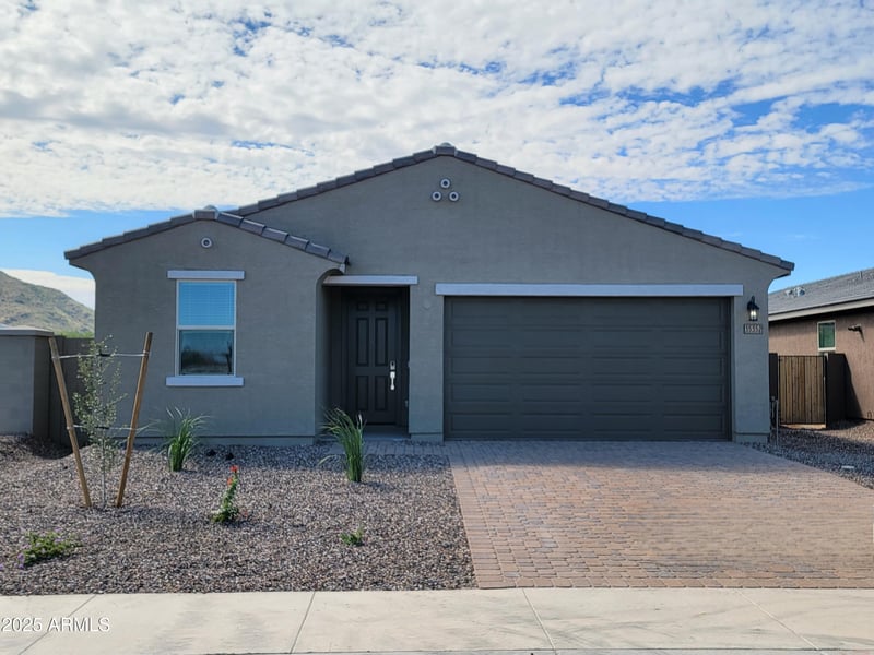 35352 Flora Way, San Tan Valley, AZ 85144