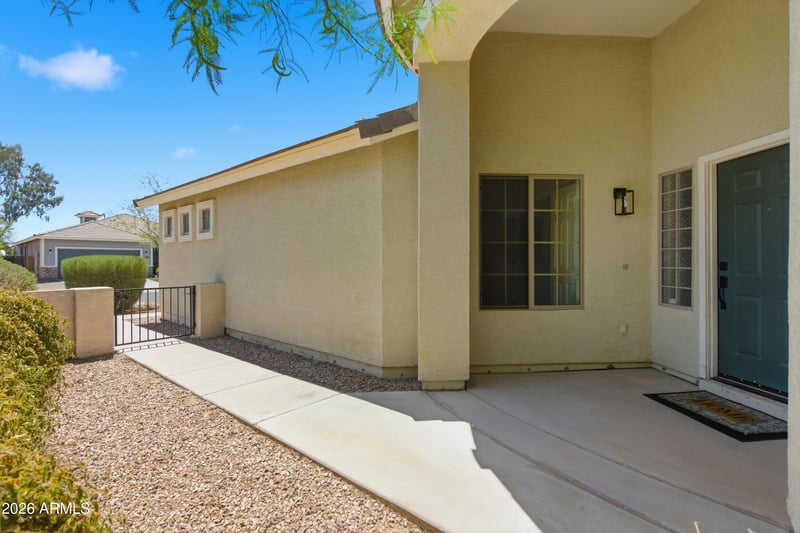 35366 Bandolier Dr, San Tan Valley, AZ 85144