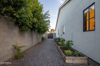 3538 E Glenrosa Ave, Phoenix, AZ 85018