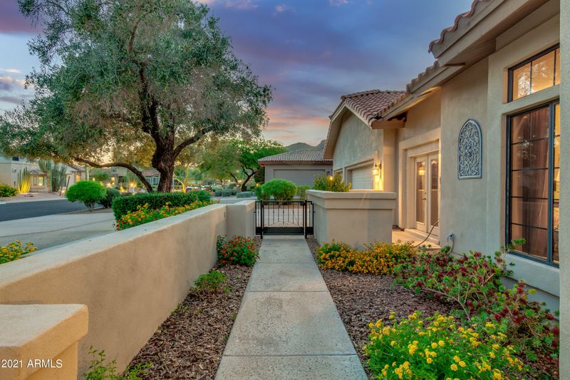 3538 E Kachina Dr, Phoenix, AZ 85044